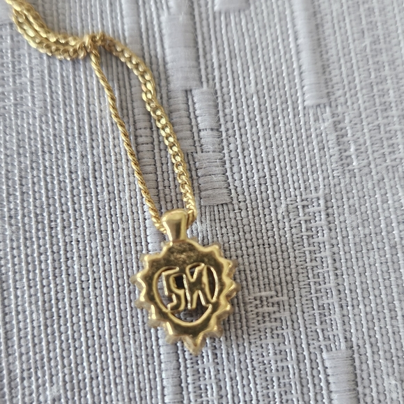 Nina Ricci Crystal Heart Necklace - Picture 6 of 8